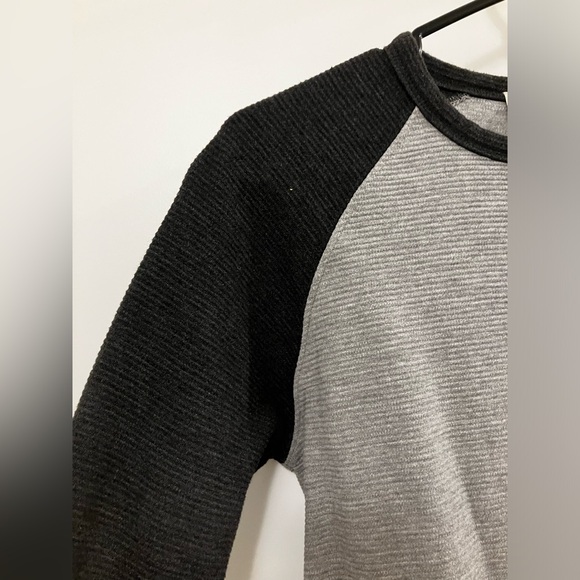 Men’s Grey Ribbed Long Sleeve Shirt Size S - Picture 4 of 6